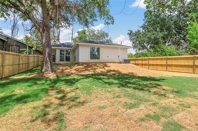 508 W Johnson Street - Photo 14