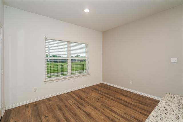 7340 Parkside Place Drive - Photo 5