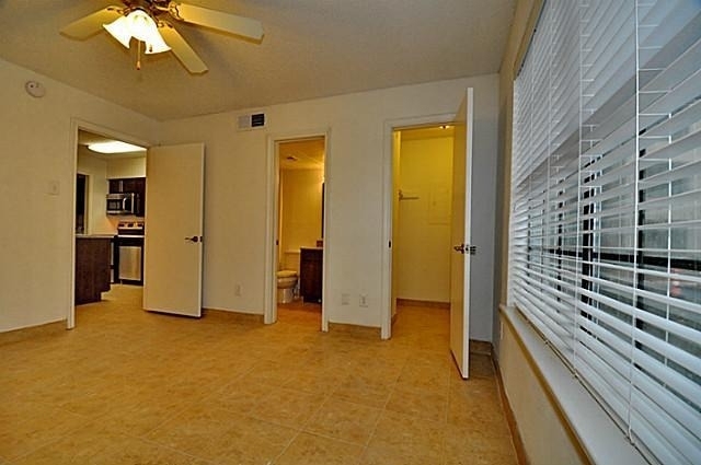 6910 Skillman Street - Photo 4