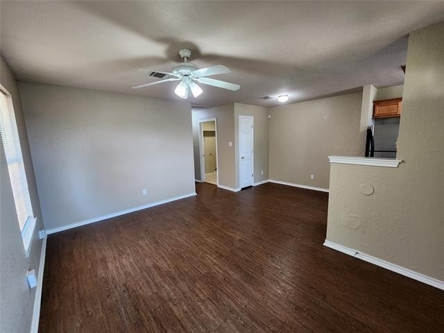 1429 E Robert Street - Photo 1
