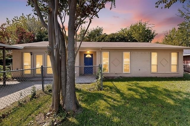 140 Trout Street - Photo 0