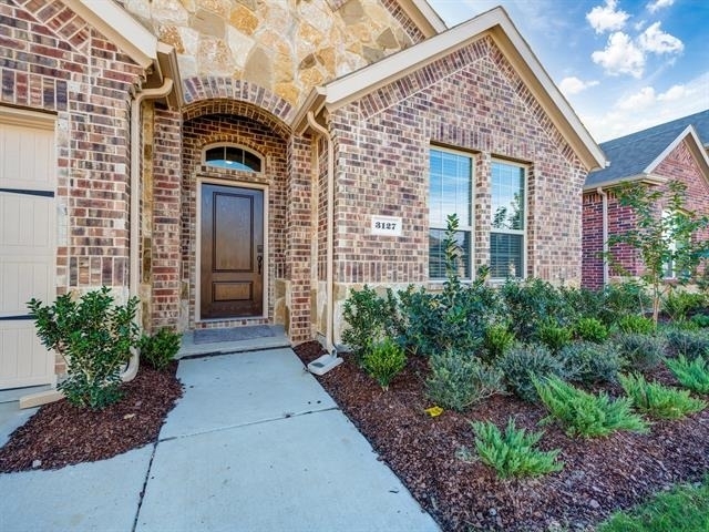 3127 Maverick Drive - Photo 2