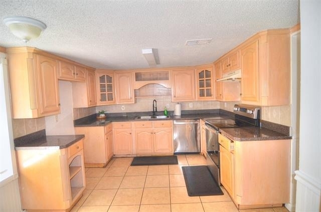 1412 West Shore Drive - Photo 3