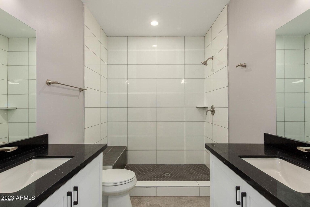 2336 E Harvard Street - Photo 10