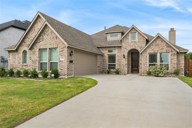 1514 Nighthawk Lane - Photo 0