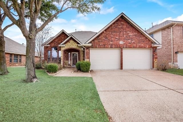 2569 Pinnacle Point Drive - Photo 0