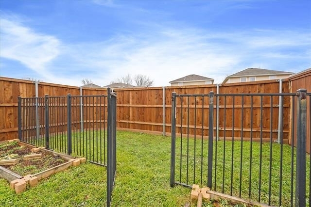 6913 Planters Row Drive - Photo 22