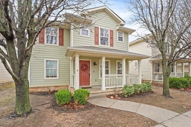 6913 Planters Row Drive - Photo 1