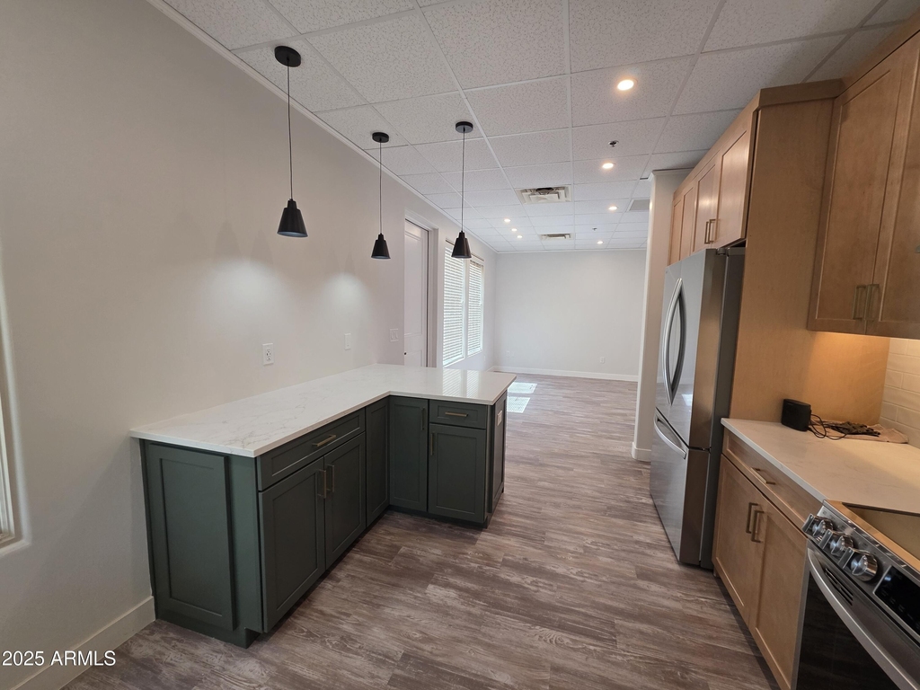 16715 E Parkview Avenue - Photo 9