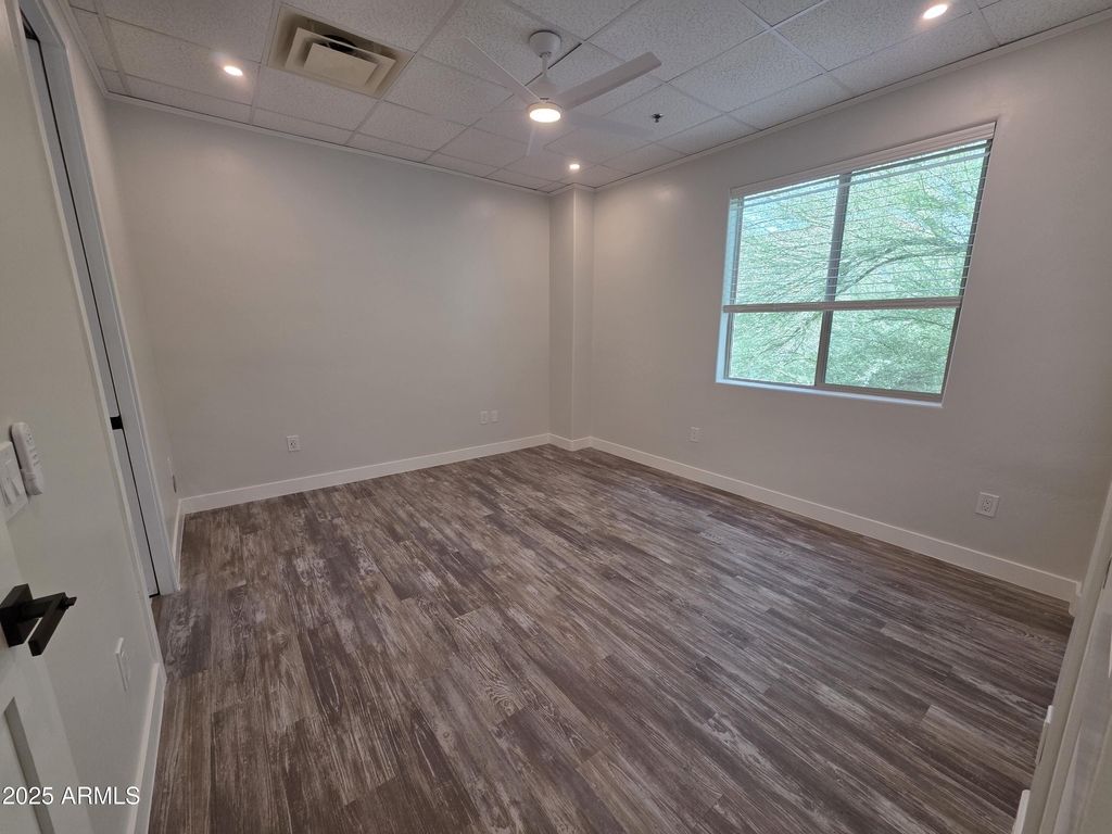 16715 E Parkview Avenue - Photo 11