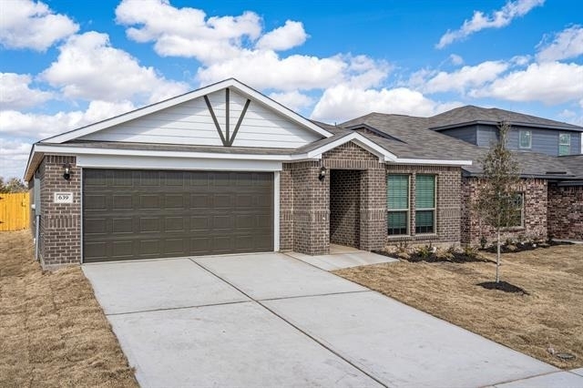 639 Arlington Park Court - Photo 0