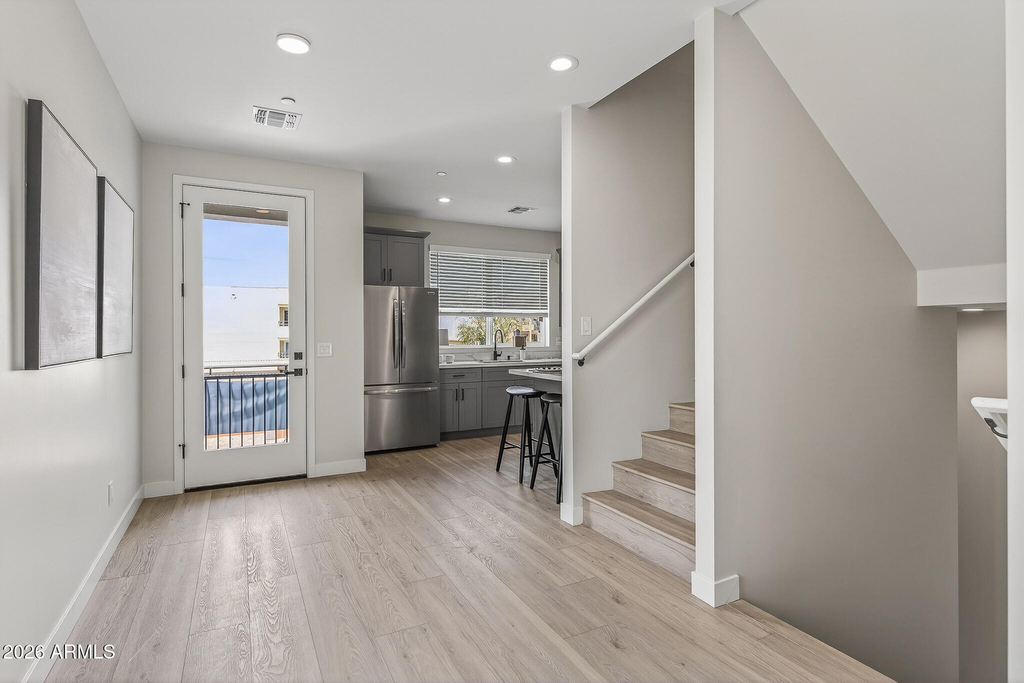 2601 E Clarendon Avenue - Photo 15