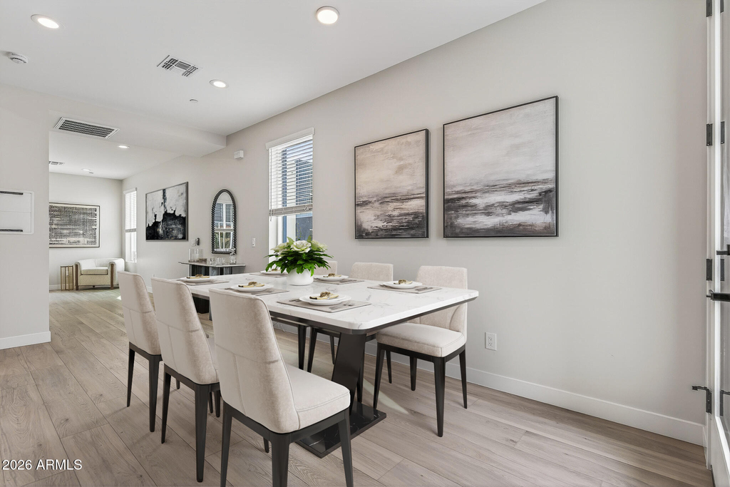2601 E Clarendon Avenue - Photo 19
