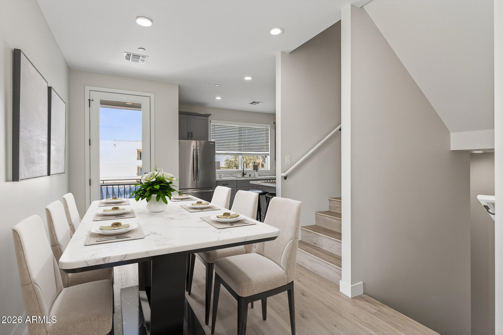 2601 E Clarendon Avenue - Photo 14