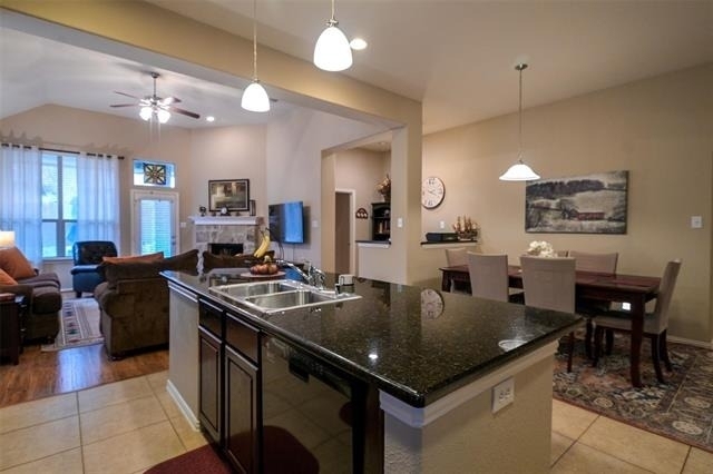 660 Payton Way - Photo 5