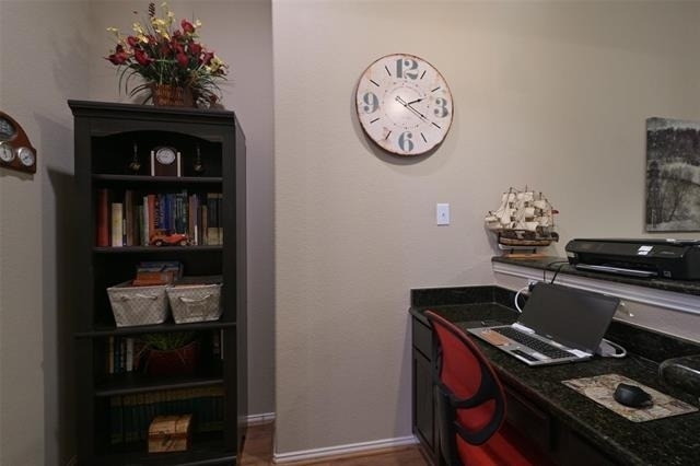 660 Payton Way - Photo 8