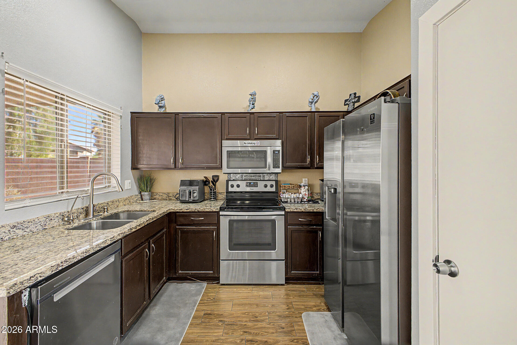 3819 N 106th Avenue - Photo 11