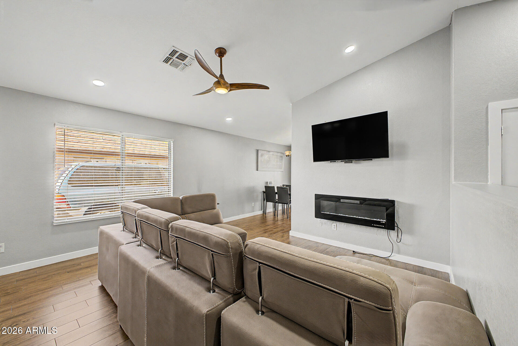 3819 N 106th Avenue - Photo 6