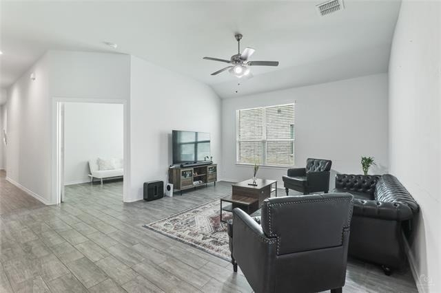 1704 Emilia Drive - Photo 4