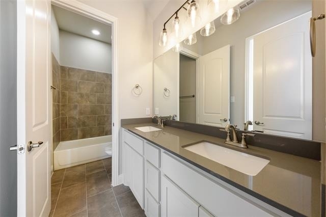 2813 Carisbrooke Street - Photo 12