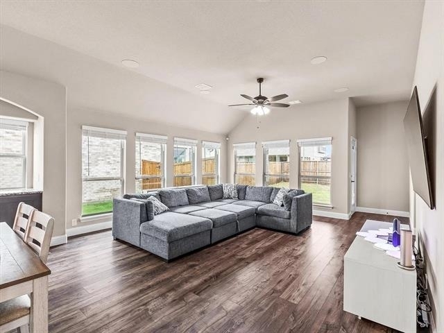 905 Sedona Street - Photo 10