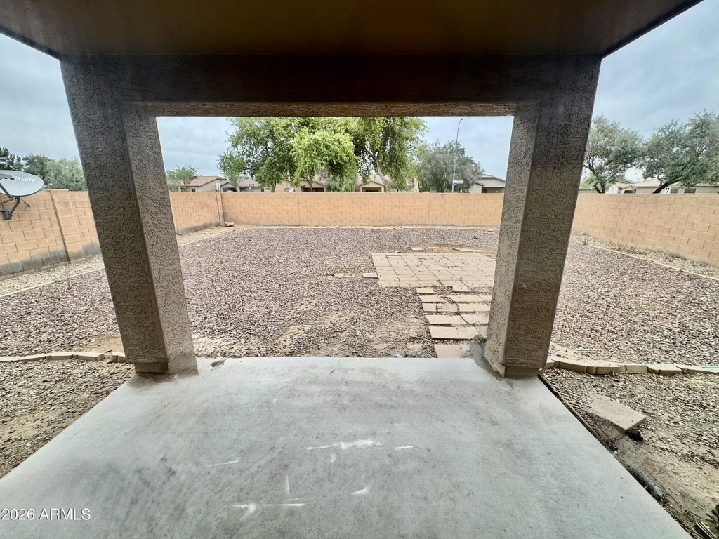 9820 W Pioneer Street - Photo 43