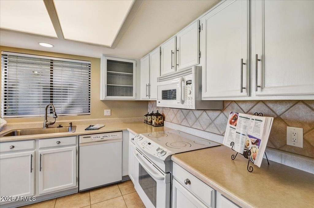 9630 W Tonto Lane - Photo 7