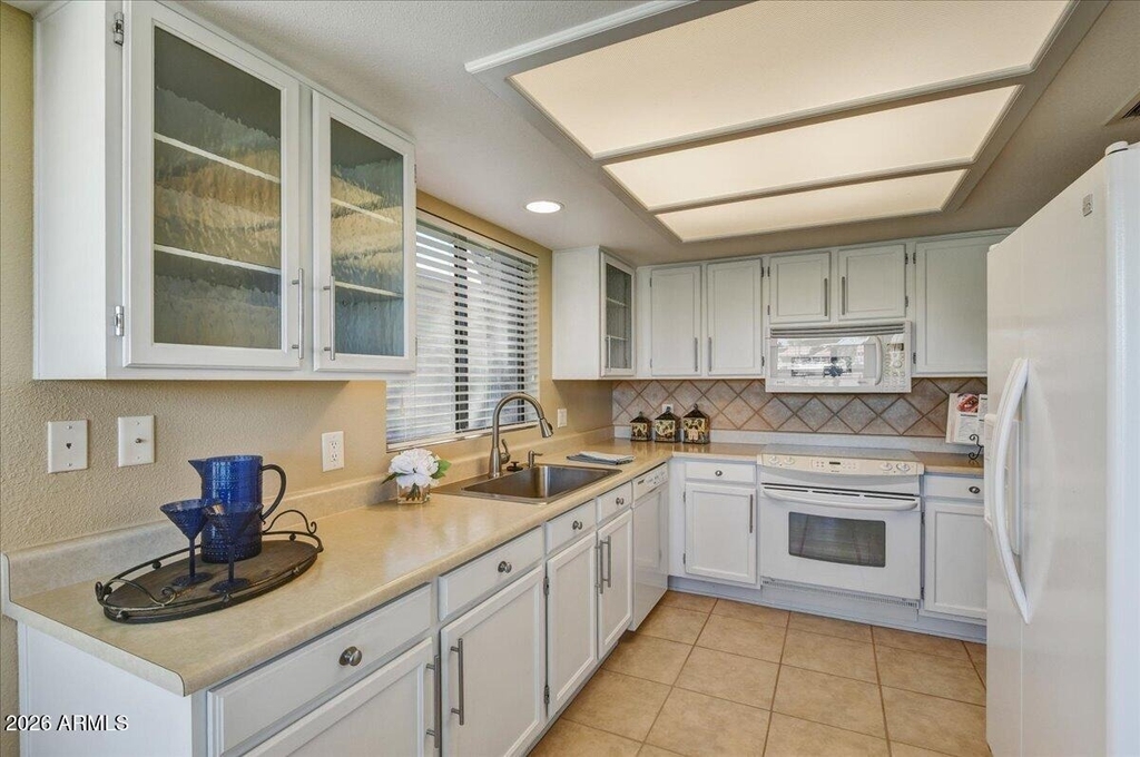 9630 W Tonto Lane - Photo 6