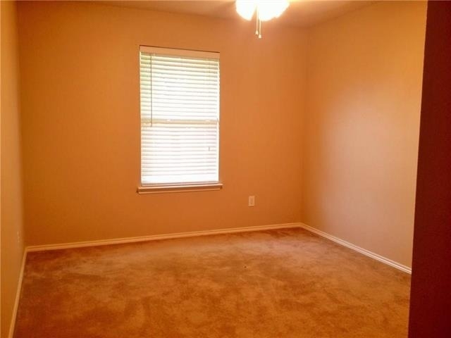 625 Rothschild Lane - Photo 17