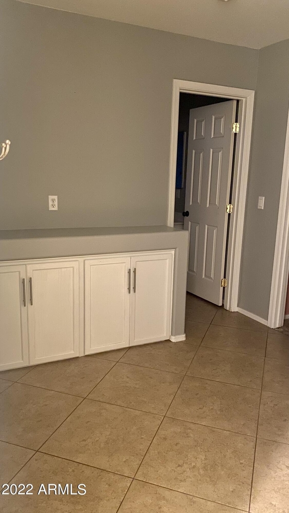 2610 N 107th Drive - Photo 13