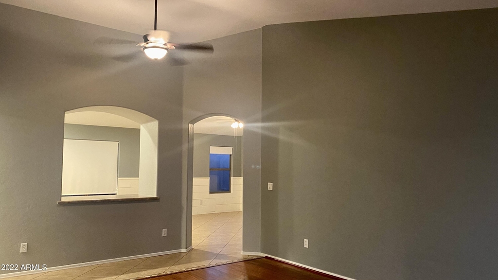2610 N 107th Drive - Photo 3