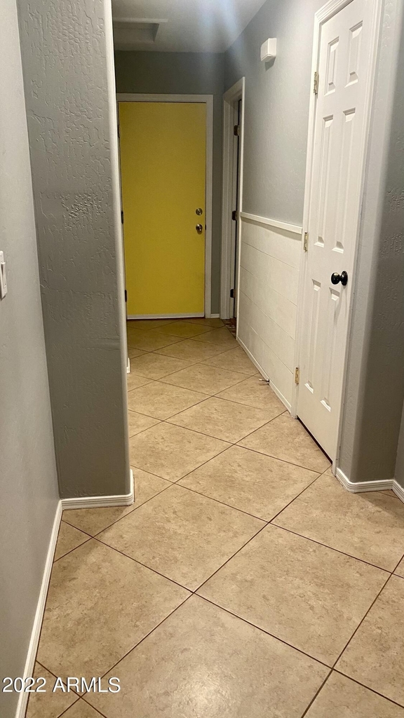 2610 N 107th Drive - Photo 12