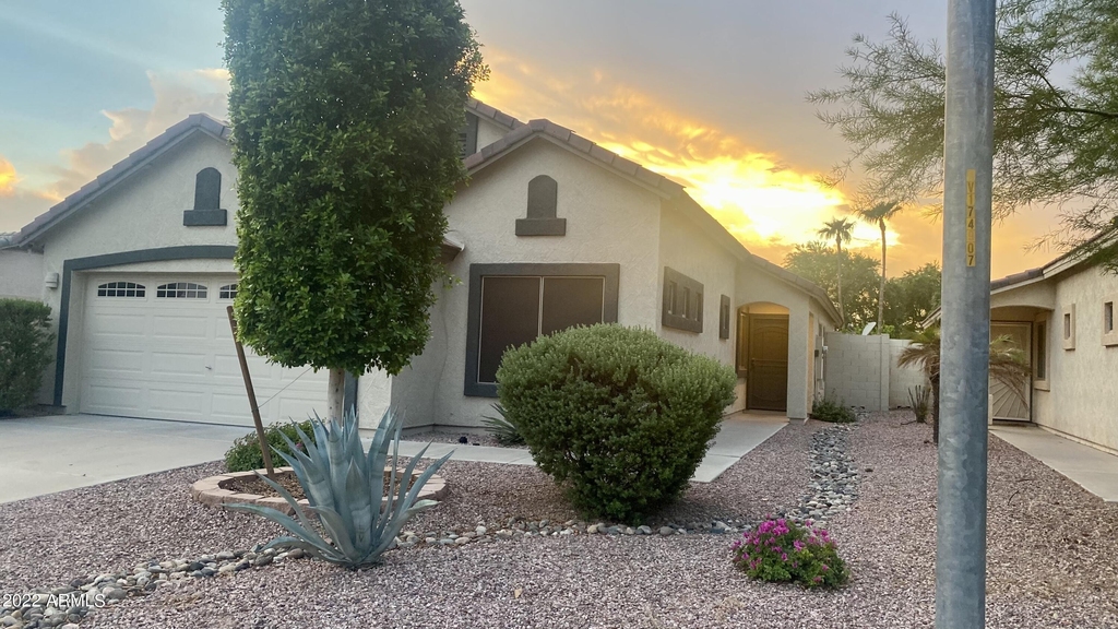 2610 N 107th Drive - Photo 16
