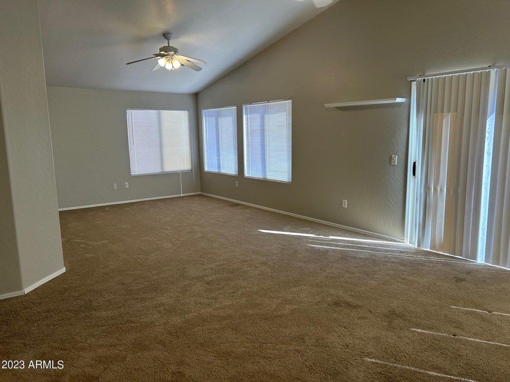 1385 E Betsy Lane - Photo 6