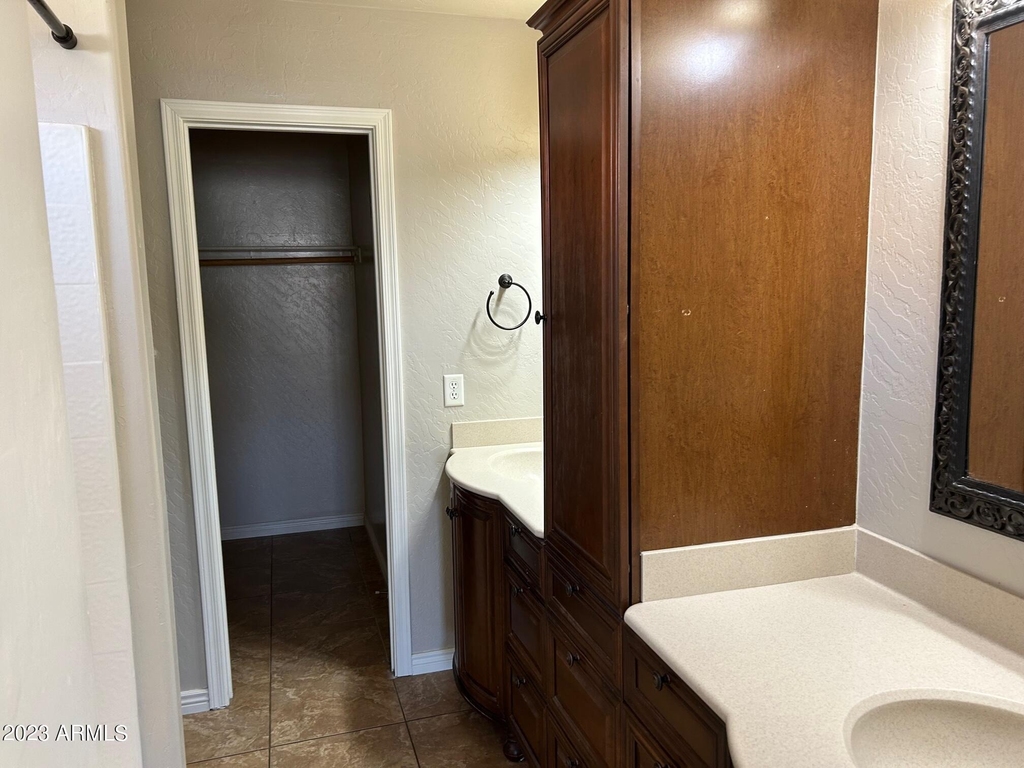 1385 E Betsy Lane - Photo 8