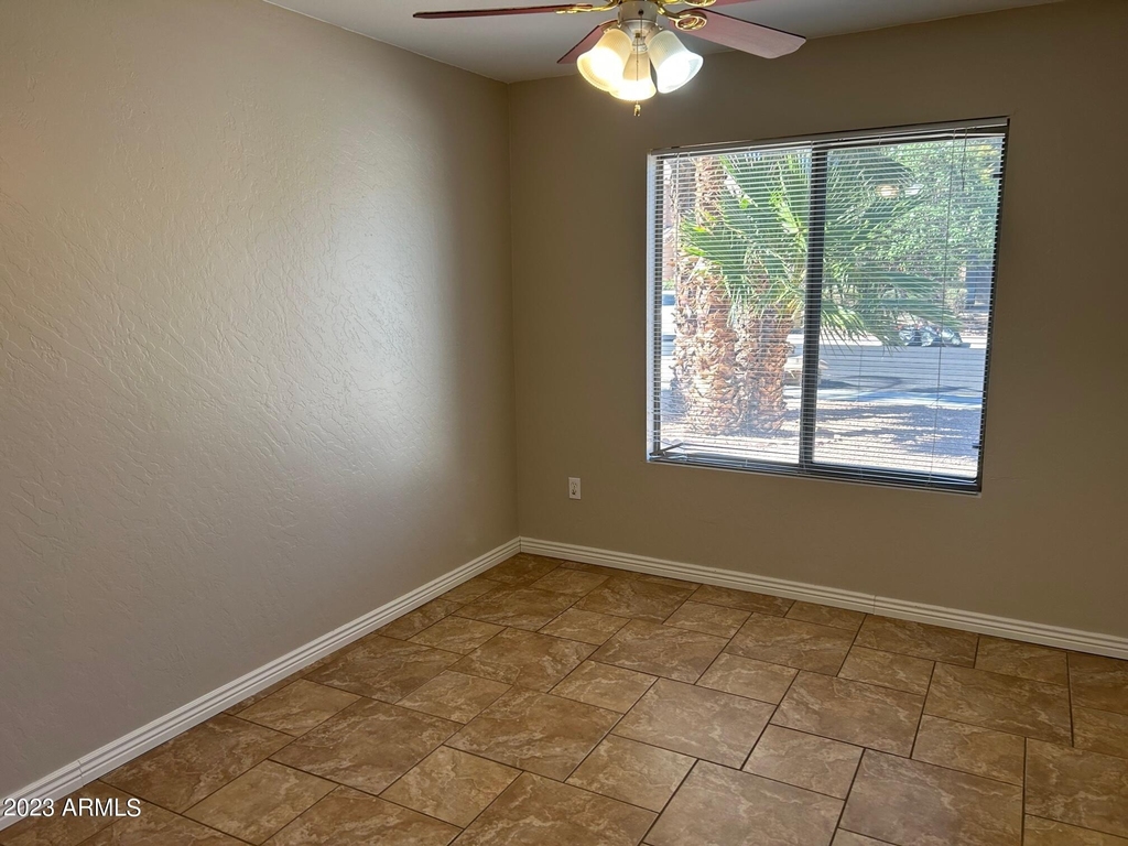 1385 E Betsy Lane - Photo 16