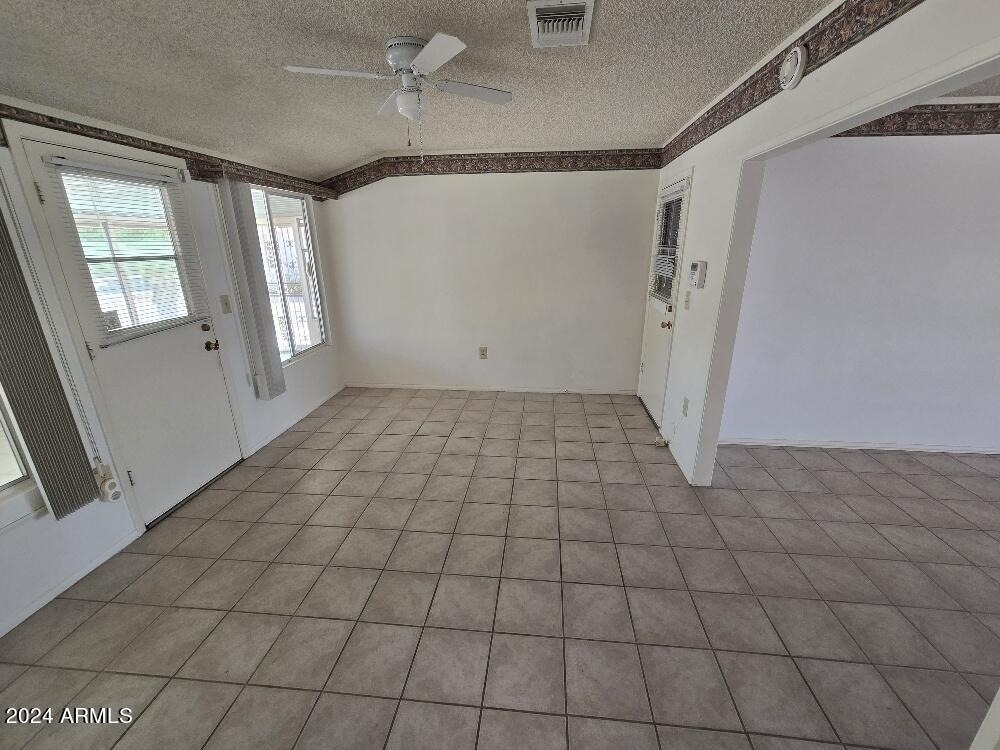 15457 N Ridgeview Road - Photo 9