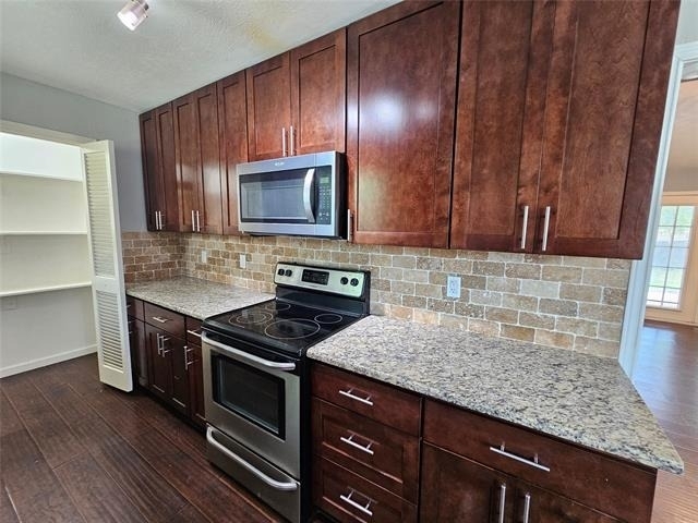 216 Wesley Drive - Photo 8