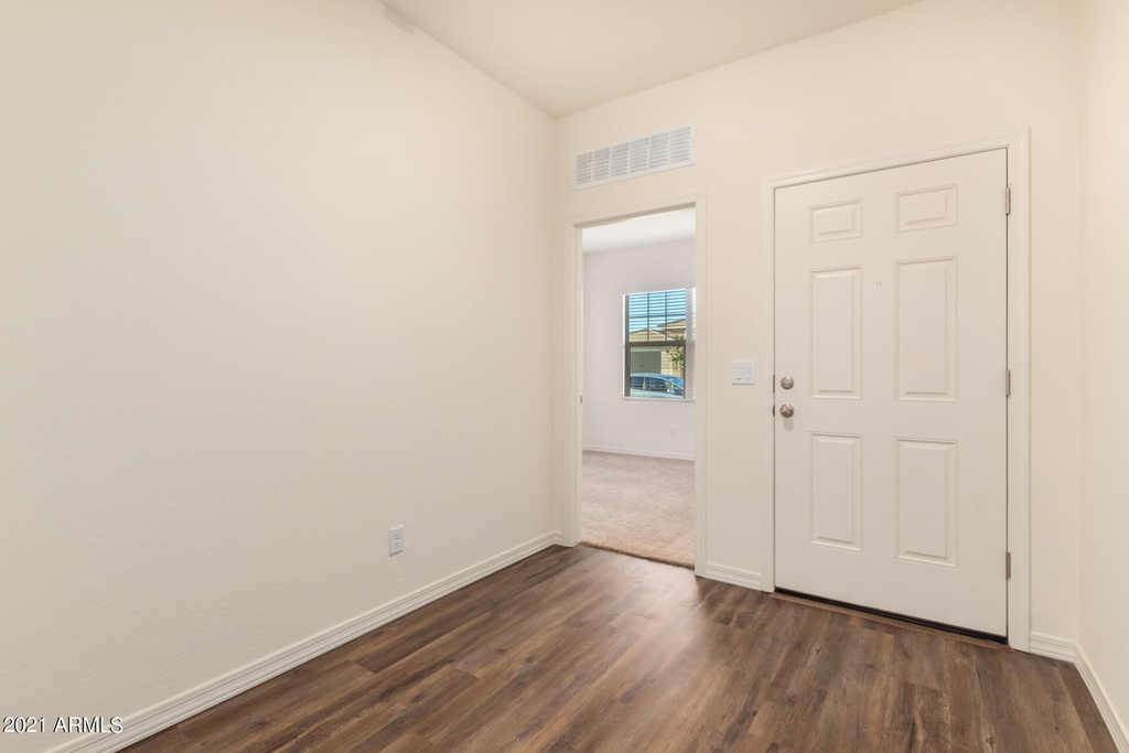 19585 W Annika Drive - Photo 13