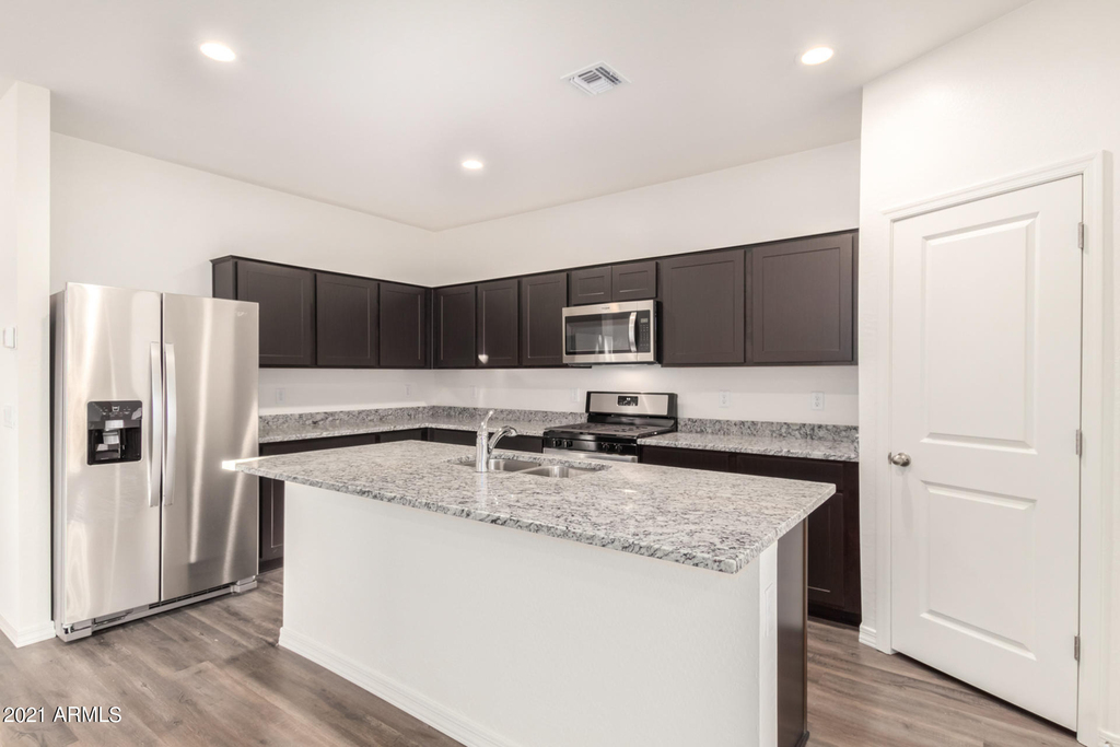 19585 W Annika Drive - Photo 9