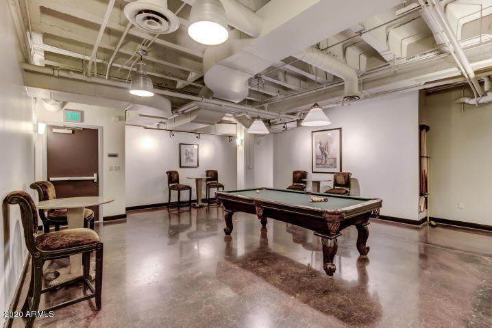 114 W Adams Street - Photo 31