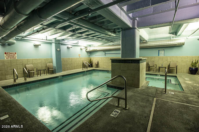 114 W Adams Street - Photo 27