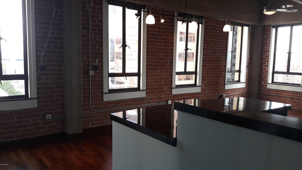 114 W Adams Street - Photo 8