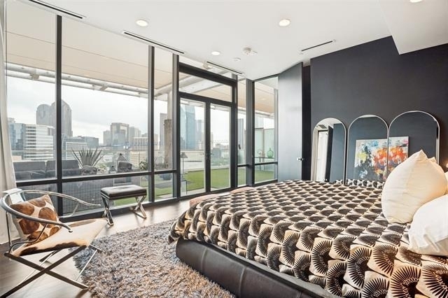 2408 Victory Park Lane - Photo 7