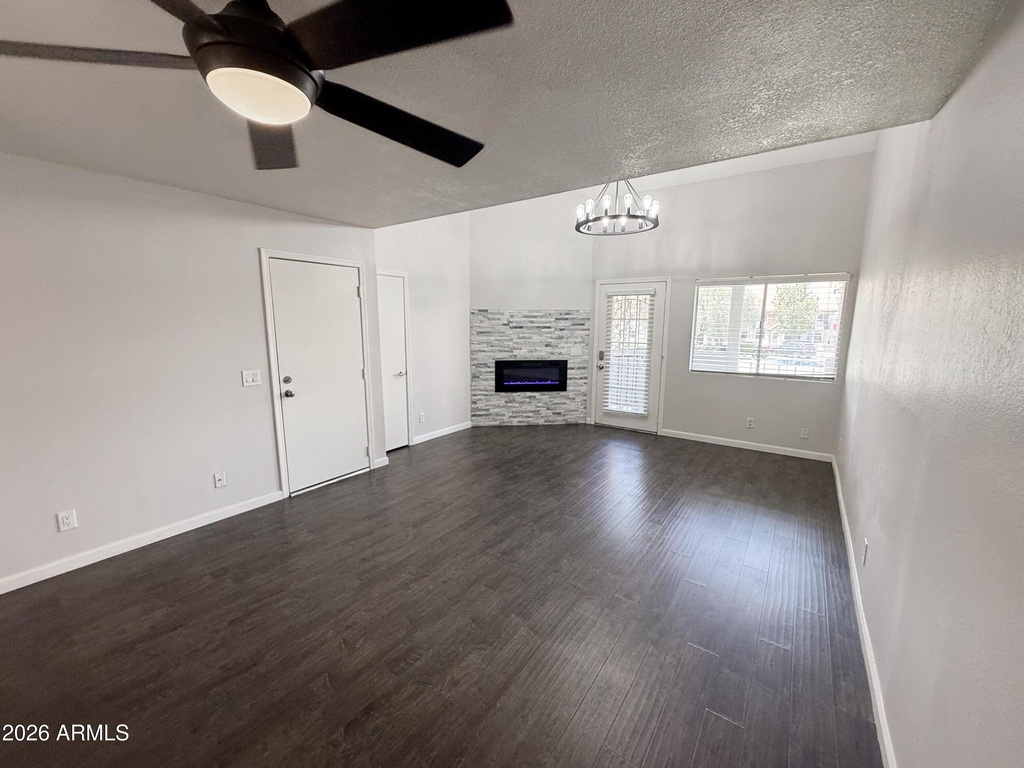 19820 N 13th Avenue - Photo 7