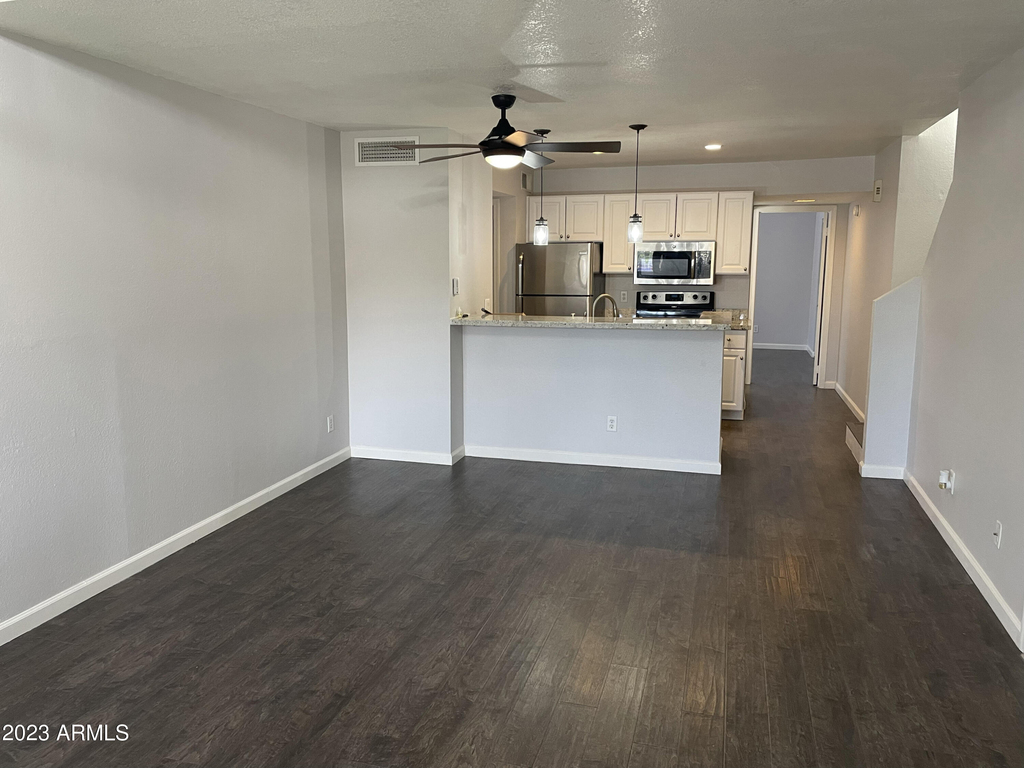 19820 N 13th Avenue - Photo 14