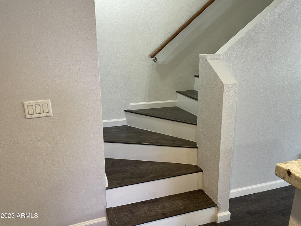 19820 N 13th Avenue - Photo 17