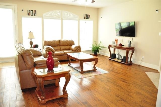 1312 Valley Vista Drive - Photo 3
