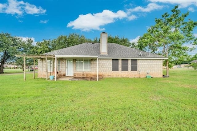 209 Alesha Road - Photo 2