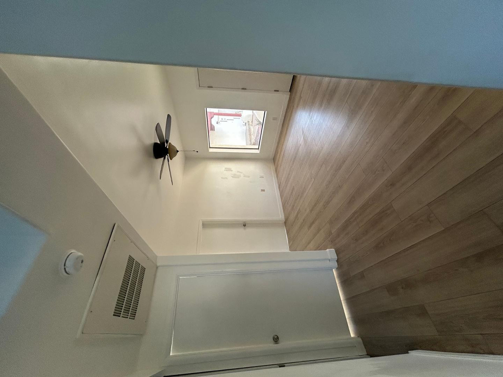 5908 W Myrtle Avenue - Photo 10
